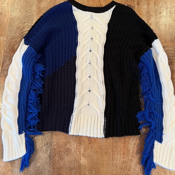 Free generation fridge sweater - Picture 2 of 3